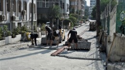 SEYHAN’DA YOLLAR YENİLENİYOR!