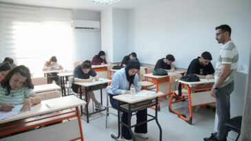 SEYHAN BELEDİYESİ DESTEKLİ 31 GENÇ ÜNİVERSİTELİ OLDU