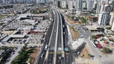 ÖĞRETMENLER BULVARI OTOBAN BAĞLANTISI KÖPRÜLÜ KAVŞAĞI TRAFİĞE AÇILDI