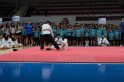 ADANA BÜYÜKŞEHİR BELEDİYESİ EĞİTİMDE VE SPORDA ÇOCUKLARIN, GENÇLERİN YANINDA