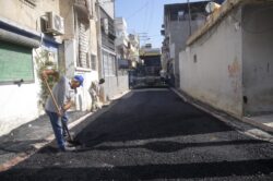 SEYHAN BELEDİYESİ ASFALTTA HIZ KESMİYOR