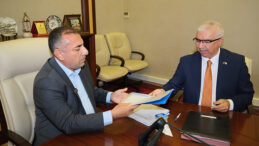 ADANA BÜYÜKŞEHİR-KIZILAY İŞBİRLİĞİ: GAZZE’YE 10 MİLYON LİRALIK YARDIM…