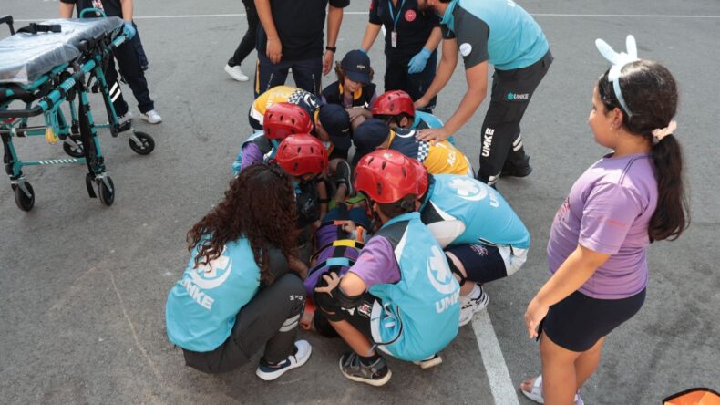 ADANA’DA ÇOCUKLAR SAĞLIK ELÇİSİ OLDU