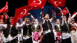 SEYHANLI ÇOCUKLARIN BAYRAM COŞKUSU