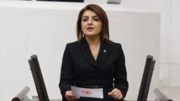 “BAKANLIK MECLİS’TE BAŞKA, BASINDA BAŞKA KONUŞUYOR”