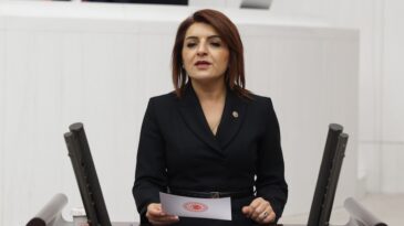 “BAKANLIK MECLİS’TE BAŞKA, BASINDA BAŞKA KONUŞUYOR”