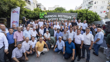 BAŞKAN SEÇER, ERDEMLİ’DE TARIMSAL DESTEKLER DAĞITIM TÖRENİNE KATILDI