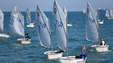 MERSİN’DE YELKEN HEYECANI…