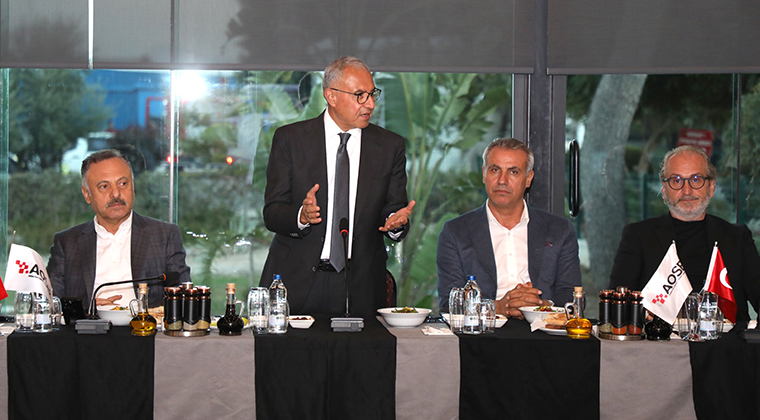 AOSB YÖNETİMİ, MAKİNE VE METAL SANAYİCİLERİ İLE SEKTÖRÜN GELECEĞİNİ KONUŞTU