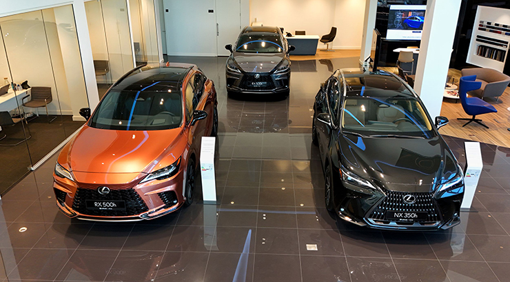 LEXUS AYRICALIKLARI ŞİMDİ DE ADANA’DA…