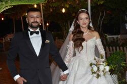 BEŞ YILLIK ARKADAŞLIKLARINI EVLİLİKLE TAÇLANDIRDILAR