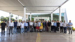 MUHTARLAR TALEP EDİYOR, BÜYÜKŞEHİR YERİNE GETİRİYOR