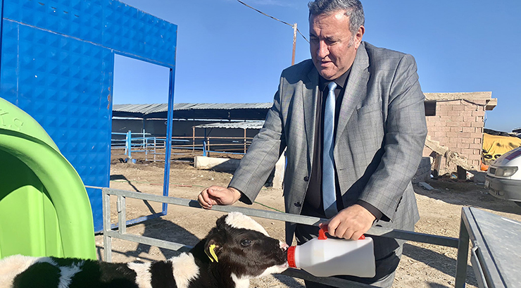 ÖMER FETHİ GÜRER SORDU: BÜYÜKBAŞ HAYVAN İTHALATI KİMLERE KAZANDIRIYOR?