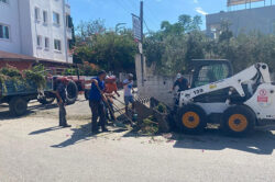 YUMURTALIK BELEDİYESİ EKİPLERİ DAİMA İŞ BAŞINDA…