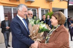 ZEYDAN KARALAR’DAN ÖĞRETMEN EŞİNE ANLANMLI MESAJ