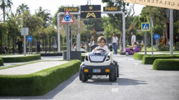 BÜYÜKŞEHİR TRAFİK PARK ARA TATİL DOLAYISIYLA ÇOCUKLARLA DOLDU