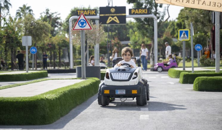 BÜYÜKŞEHİR TRAFİK PARK ARA TATİL DOLAYISIYLA ÇOCUKLARLA DOLDU