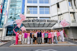 BÜYÜKŞEHİR’İN KADIN ODAKLI HİZMETLERİ ŞİDDETE KARŞI KENT STRATEJİSİNE DÖNÜŞÜYOR