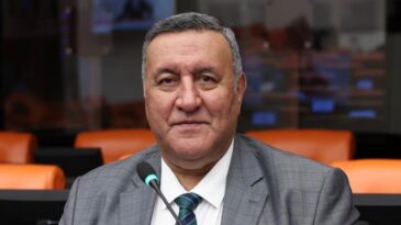  “VATANDAŞIN BORCU 10 AYDA 1,5 TRİLYON LİRA ARTTI”