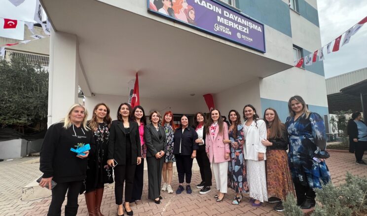 SEYHAN’DA KADIN DAYANIŞMASININ MEŞALESİ NARLICA’DA YANDI