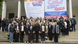 BELEDİYENİN KADIN ÇALIŞANLARI KADINA ŞİDDETE KARŞI MÜCADELEYE ÇAĞIRDI