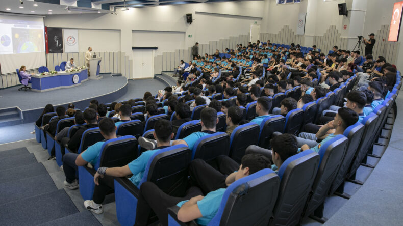 MERSİN BÜYÜKŞEHİR, İKLİM DEĞİŞİKLİĞİ VE YEŞİL DÖNÜŞÜM SÜREÇLERİNE ÖNCELİK VERİYOR