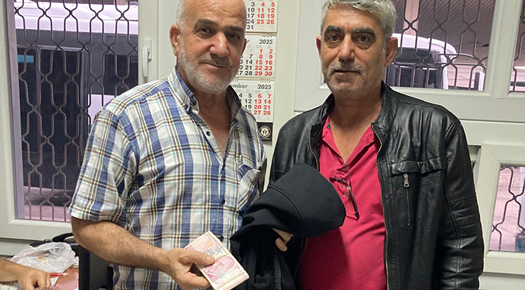 OTOBÜS ŞOFÖRÜNDEN ÖRNEK DAVRANIŞ…