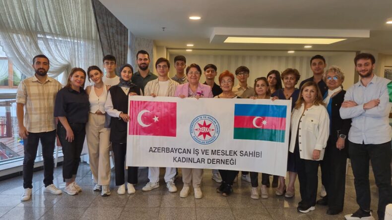 ADANA’DA KARABAĞ ZAFERİ KUTLANDI