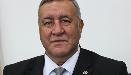 ÖMER FETHİ GÜRER: “EN DÜŞÜK EMEKLİ MAAŞI 35 BİN TL OLMALIDIR”