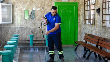 SEYHAN’DA İBADETHANELER PIRIL PIRIL