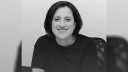 VAHAP SEÇER’İN KARDEŞ ACISI…