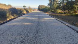 YUMURTALIK HEREKLİ’DE SATHİ KAPLAMA YOL ÇALIŞMASI TAMAMLANDI