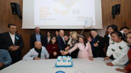 YÜREĞİR BELEDİYESİNDEN ENGELLİLER GÜNÜ FARKINDALIK ETKİNLİĞİ