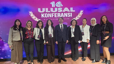 ADANALI ÖĞRETMENLERDEN ULUSAL GURUR