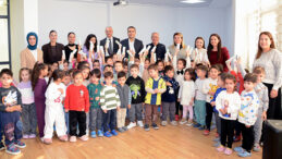 ÇOCUKLAR KÜÇÜK YAŞTA DİŞ ÇÜRÜĞÜ İLE TANIŞMASIN!