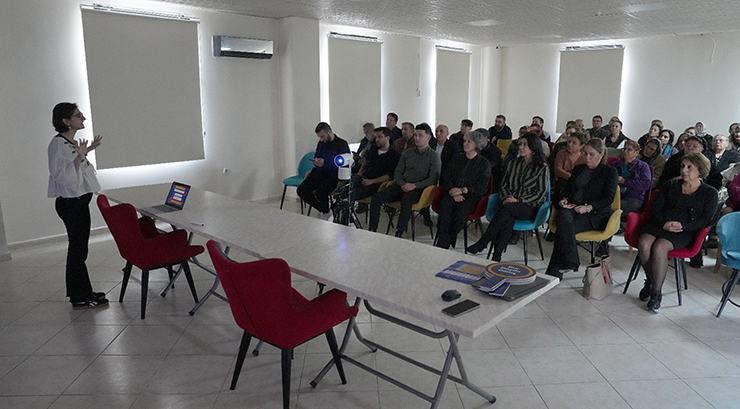 ÇUKUROVA’DA DİJİTAL DOLANDIRICILIĞA KARŞI FARKINDALIK EĞİTİMİ…