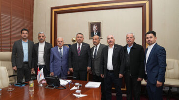 TÜRKİYE’DE İKİNCİ, ADANA’DA İLK KEZ TOPLU TAŞIMA ESNAFINA PROMOSYON DESTEĞİ…