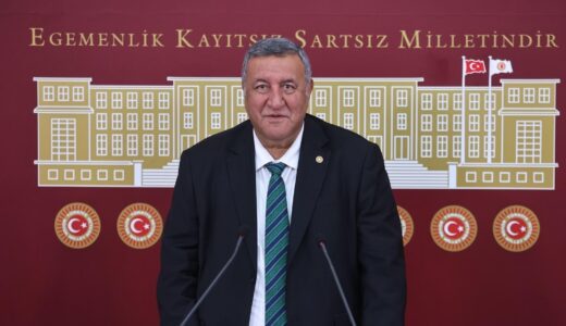 “BİR LİTRE SÜT SATIP BİR BUÇUK KİLO YEM ALAMAYAN ÜLKE: TÜRKİYE”
