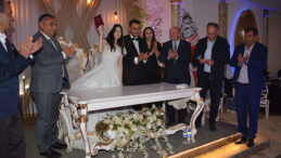 BÜYÜK AŞK EVLİLİKLE NOKTALANDI