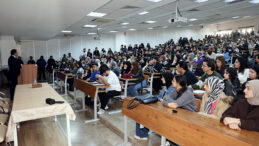 ÜNİVERSİTEDE REKTÖR-ÖĞRENCİ BULUŞMALARI