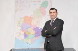 BAŞKAN TANBUROĞLU’NDAN 5 OCAK ADANA’NIN KURTULUŞ GÜNÜ MESAJI