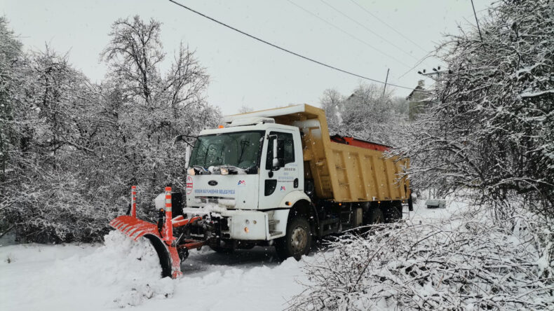 KAR YAĞIŞINA KARŞI BÜYÜKŞEHİR’DEN ÖNLEM