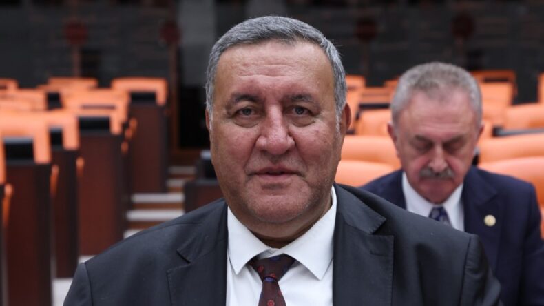 ÇOK SAYIDA OKUL KÖMÜRLE ISINIYOR. DOĞALGAZ YOK