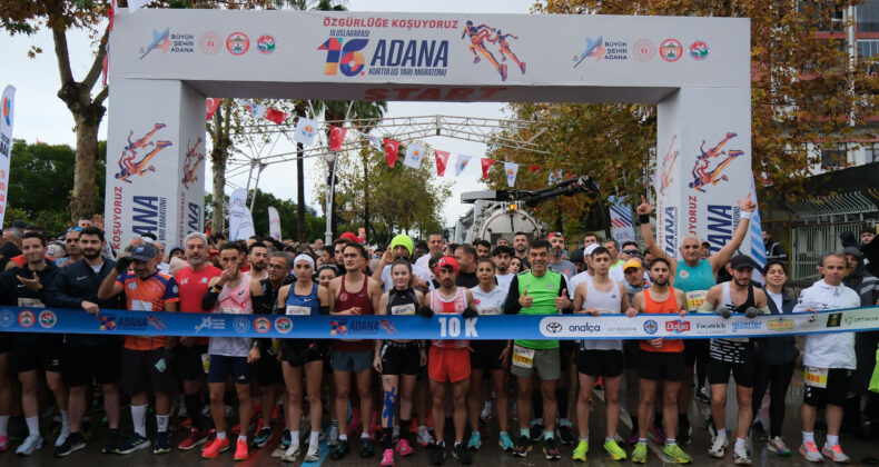 16. ULUSLARARASI ADANA KURTULUŞ YARI MARATONU KOŞULDU