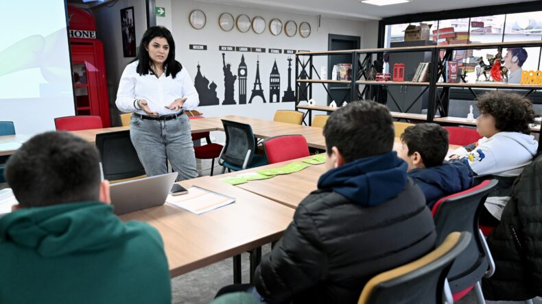 GENÇLER VE AİLELER AKRAN ZORBALIĞI KONUSUNDA FARKINDALIK KAZANDI