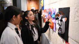 MERSİN BÜYÜKŞEHİR ÇOCUK KAMPÜSÜ ÖĞRENCİLERİNDEN SANAT ŞÖLENİ