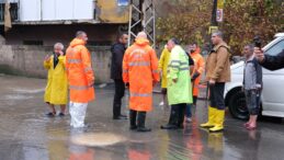 METREKAREYE 72 KG YAĞMURUN YARATTIĞI SORUNLARLA BÜYÜKŞEHİR ARALIKSIZ MÜCADELE EDİYOR