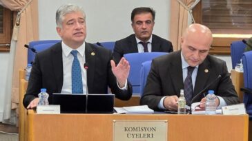 BİR İKTİDAR AÇLIK SINIRININ ALTINDA MAAŞ ÖNEREMEZ