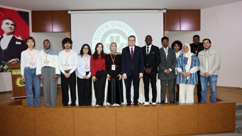 REKTÖR PROF. DR. HAMİT EMRAH BERİŞ ULUSLARARASI ÖĞRENCİLERLE BULUŞTU