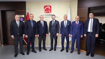 ADANALI SANAYİCİLER, ‘ÇEK’LERLE YENİ YATIRIM FIRSATLARINI GÖRÜŞTÜ